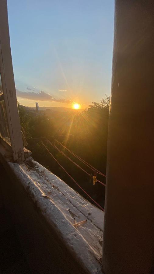 Дом Тины Apartamento Tbilisi Exterior foto
