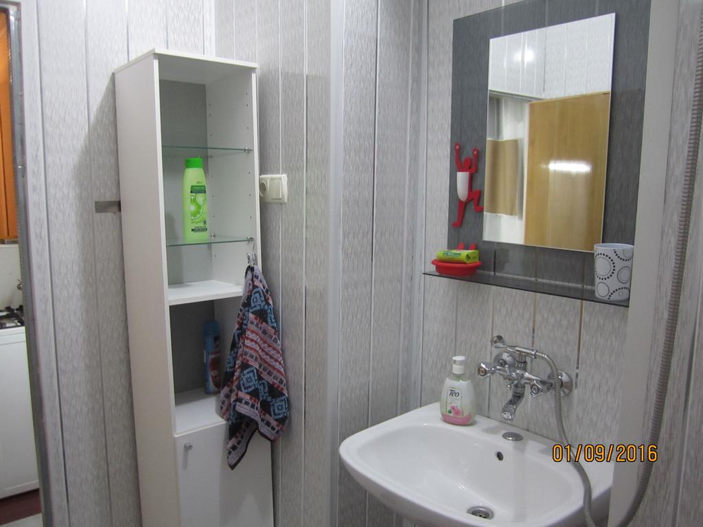 Дом Тины Apartamento Tbilisi Exterior foto