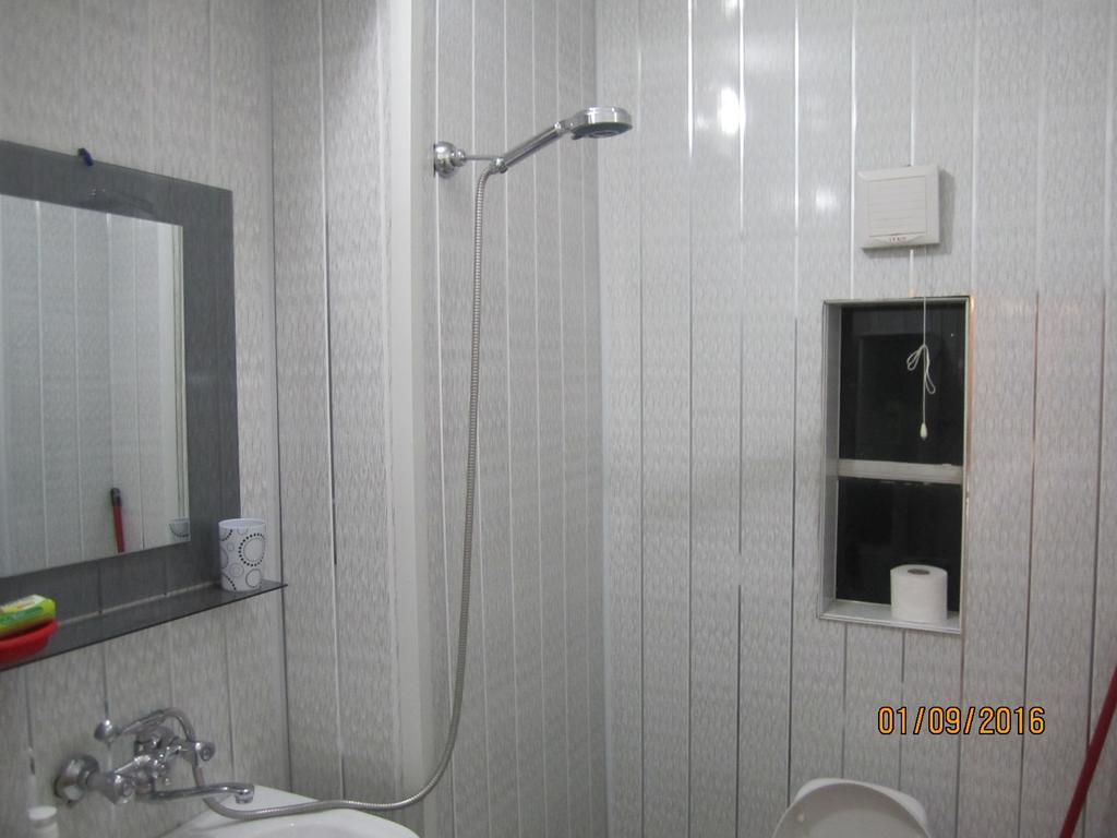 Дом Тины Apartamento Tbilisi Exterior foto